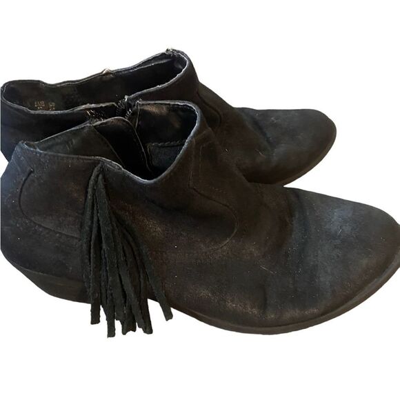 Women's Black Fringe Suede Ankle Booties - Picture 1 of 8
